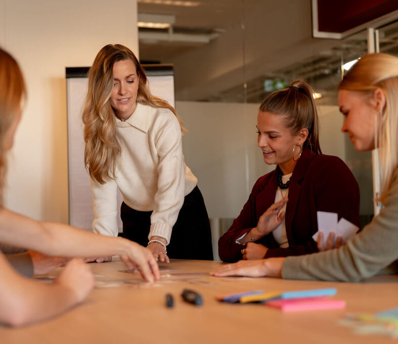 Lean Persoon Lean en capaciteitsmanagement in de zorg: effectief en bewezen! - Lean ...